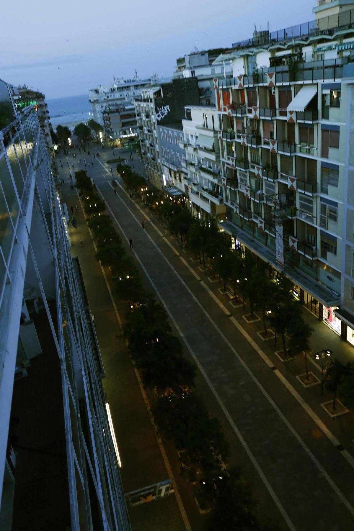 Upper Bed & Breakfast เปสการา ภายนอก รูปภาพ